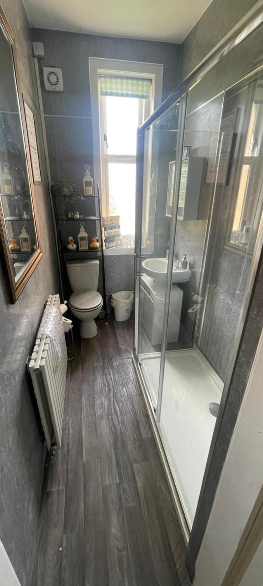 Lovely 2 Bedroom Apartment In Heart Of Дънди Екстериор снимка